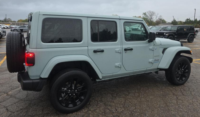 2024 Jeep Wrangler Sahara 4xe