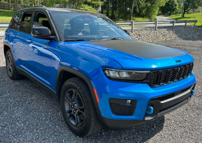 2023 Jeep Grand Cherokee 4xe Trailhawk Carb State Pkg
