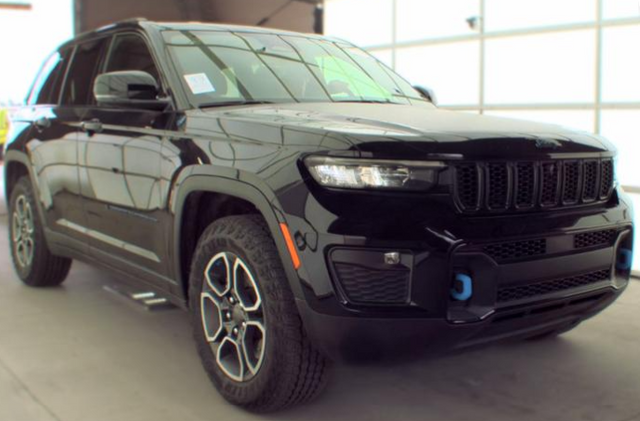 2022 Jeep Grand Cherokee 4xe Trailhawk 4x4