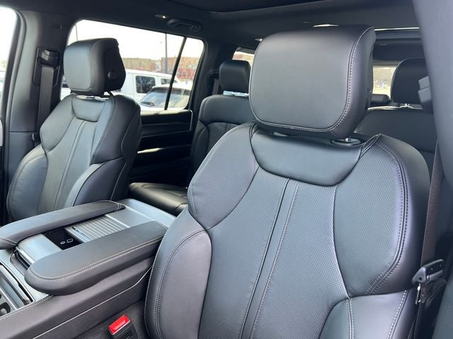 2026 Jeep Grand Wagoneer GRAND WAGONEER UPLAND 4X4