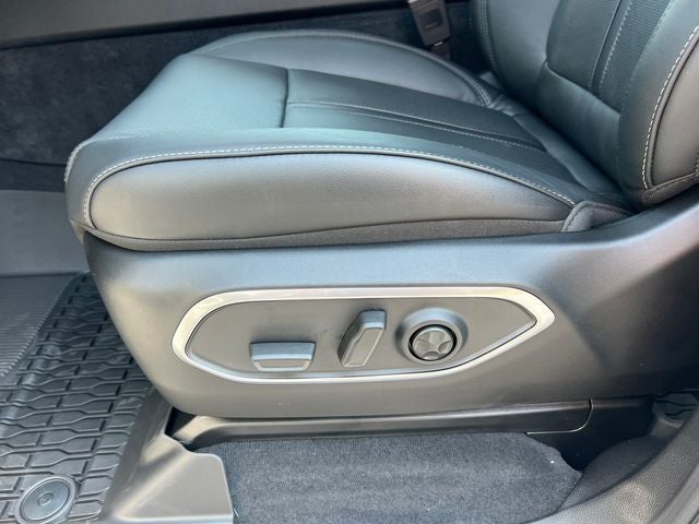 2026 Jeep Grand Wagoneer GRAND WAGONEER UPLAND 4X4