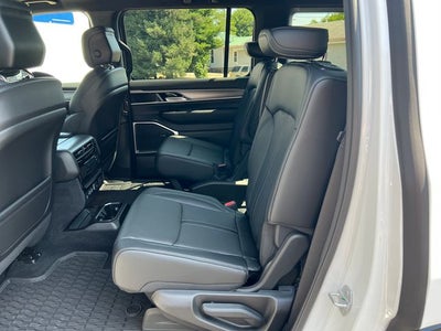 2026 Jeep Grand Wagoneer GRAND WAGONEER UPLAND 4X4