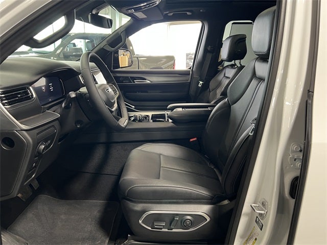 2026 Jeep Grand Wagoneer GRAND WAGONEER LIMITED RESERVE 4X4