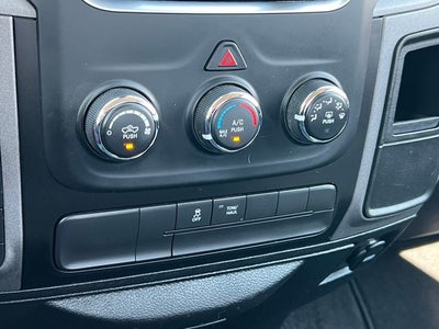 2018 RAM 1500 Express Quad Cab 4x4 6'4' Box