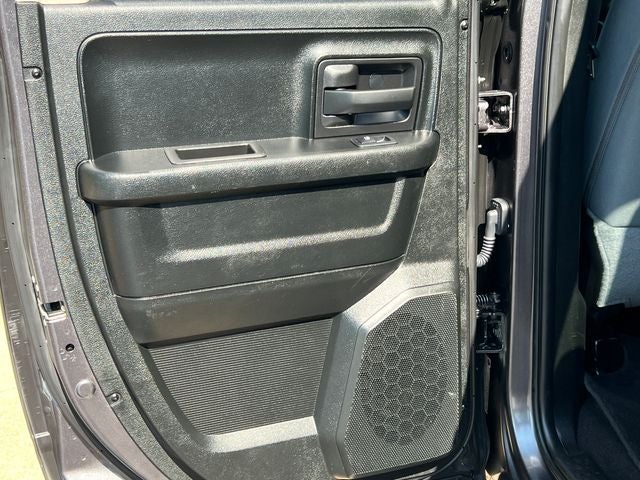 2018 RAM 1500 Express Quad Cab 4x4 6'4' Box