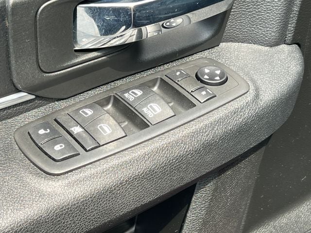 2021 RAM 1500 Classic Warlock Quad Cab 4x4 6'4' Box