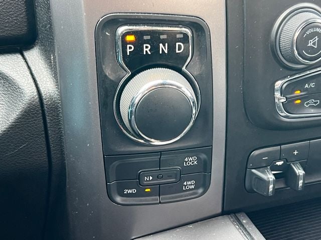 2021 RAM 1500 Classic SLT