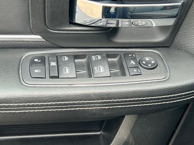 2024 RAM 1500 Classic Warlock Crew Cab 4x4 5'7' Box