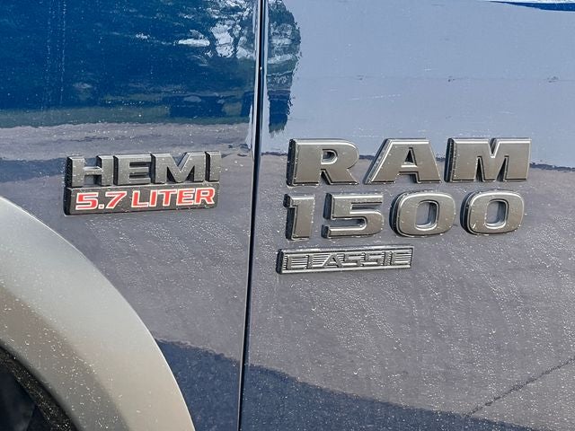 2024 RAM 1500 Classic Warlock Crew Cab 4x4 5'7' Box
