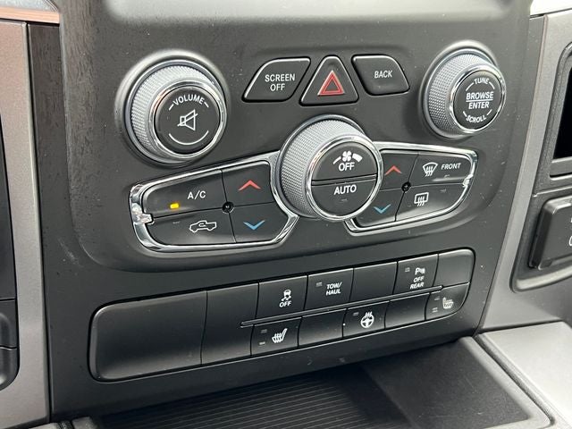 2024 RAM 1500 Classic Warlock Crew Cab 4x4 5'7' Box