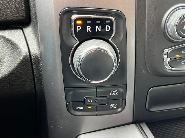 2024 RAM 1500 Classic Warlock Crew Cab 4x4 5'7' Box