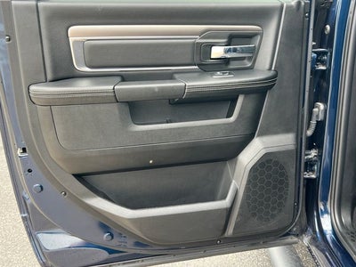 2024 RAM 1500 Classic Warlock Crew Cab 4x4 5'7' Box