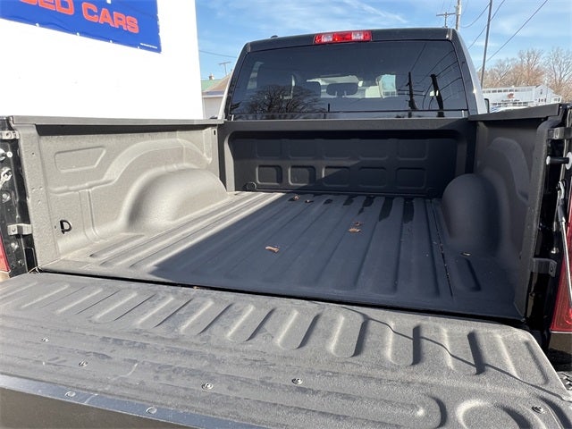 2024 RAM 1500 Classic Warlock Crew Cab 4x4 5'7' Box