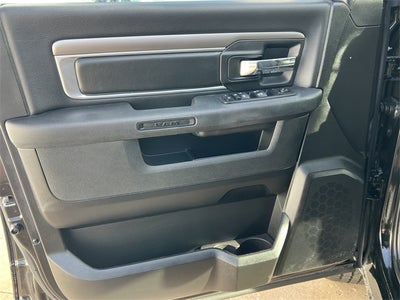 2024 RAM 1500 Classic Warlock Crew Cab 4x4 5'7' Box