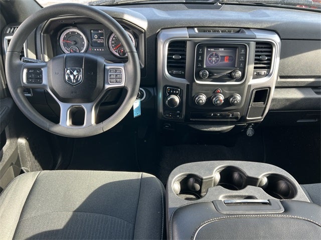 2024 RAM 1500 Classic Warlock Crew Cab 4x4 5'7' Box