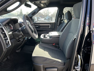 2024 RAM 1500 Classic Warlock Crew Cab 4x4 5'7' Box