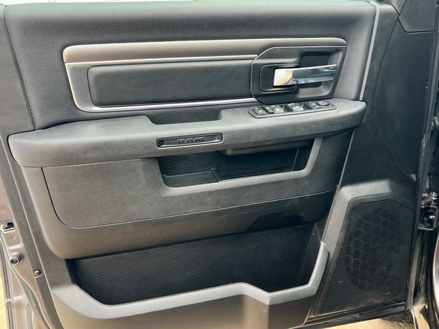 2021 RAM 1500 Classic SLT