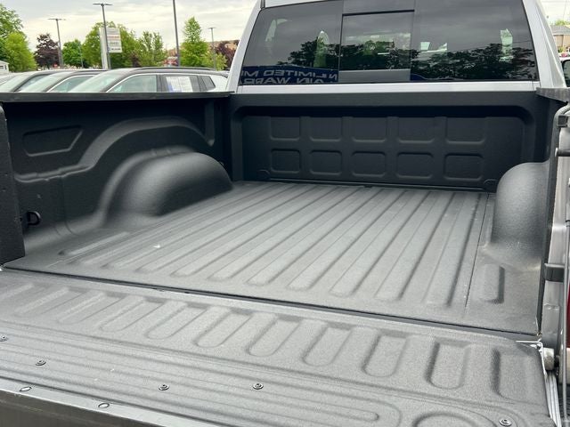2024 RAM 1500 Classic Warlock Crew Cab 4x4 5'7' Box