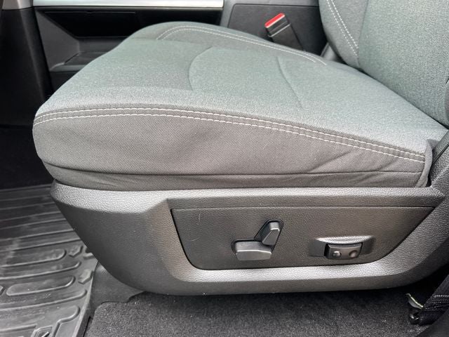 2024 RAM 1500 Classic Warlock Crew Cab 4x4 5'7' Box