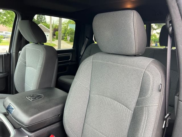 2024 RAM 1500 Classic Warlock Crew Cab 4x4 5'7' Box