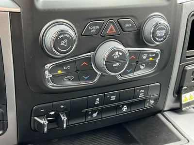 2024 RAM 1500 Classic Warlock Crew Cab 4x4 5'7' Box