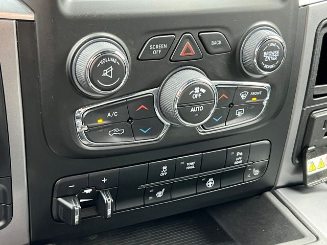 2024 RAM 1500 Classic Warlock Crew Cab 4x4 5'7' Box