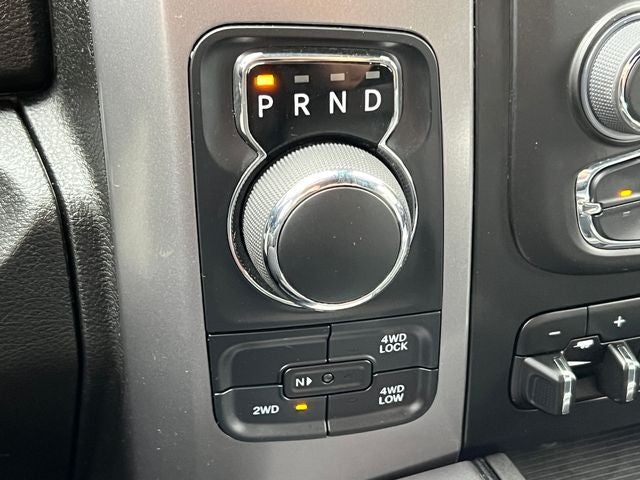 2024 RAM 1500 Classic Warlock Crew Cab 4x4 5'7' Box