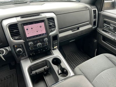 2024 RAM 1500 Classic Warlock Crew Cab 4x4 5'7' Box