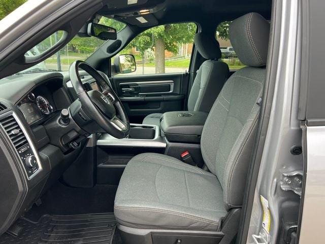 2024 RAM 1500 Classic Warlock Crew Cab 4x4 5'7' Box