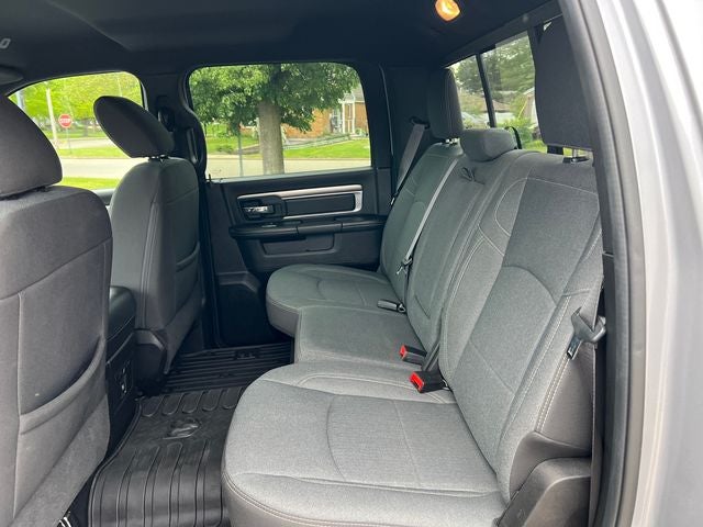 2024 RAM 1500 Classic Warlock Crew Cab 4x4 5'7' Box