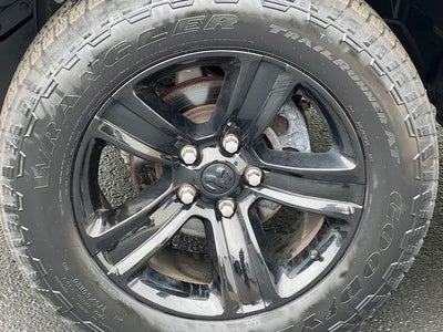 2024 RAM 1500 Classic Warlock Crew Cab 4x4 5'7' Box
