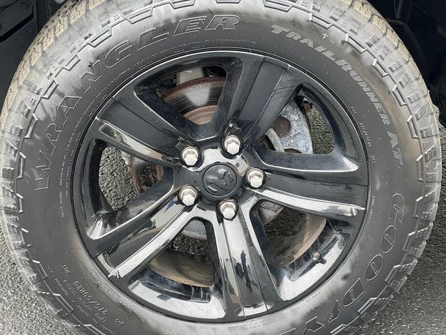 2024 RAM 1500 Classic Warlock Crew Cab 4x4 5'7' Box