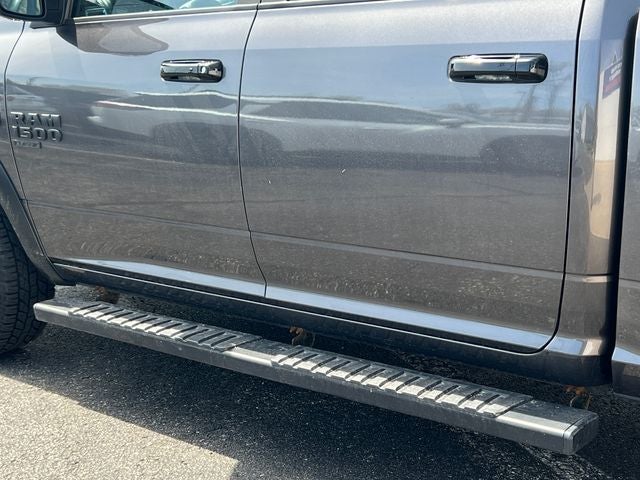 2024 RAM 1500 Classic Warlock Crew Cab 4x4 5'7' Box