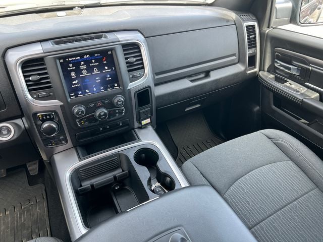 2024 RAM 1500 Classic Warlock Crew Cab 4x4 5'7' Box