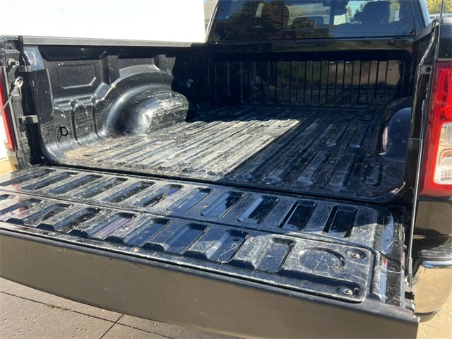 2022 RAM 1500 Big Horn Quad Cab 4x4 6'4' Box