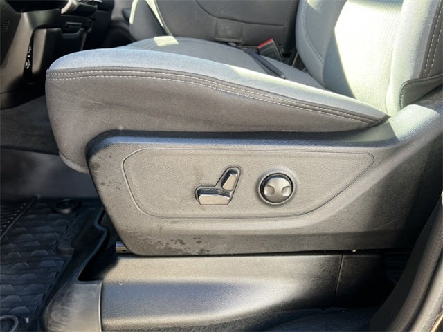 2022 RAM 1500 Big Horn Quad Cab 4x4 6'4' Box