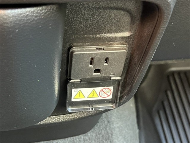 2022 RAM 1500 Big Horn Quad Cab 4x4 6'4' Box