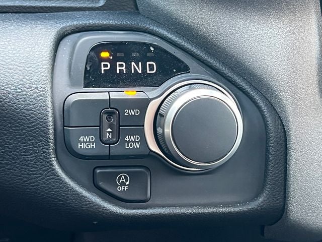 2025 RAM 1500 Tradesman Quad Cab 4x4 6'4' Box
