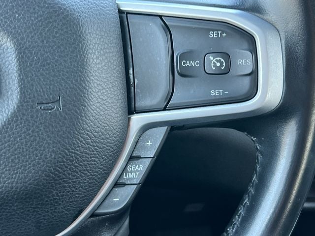 2023 RAM 1500 Big Horn Crew Cab 4x4 5'7' Box