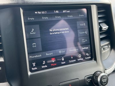 2020 RAM 1500 Big Horn Crew Cab 4x4 5'7' Box