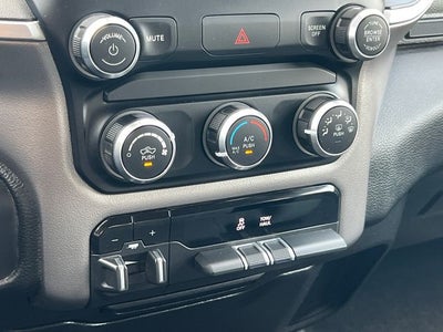 2020 RAM 1500 Big Horn Crew Cab 4x4 5'7' Box