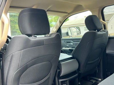 2020 RAM 1500 Big Horn Crew Cab 4x4 5'7' Box