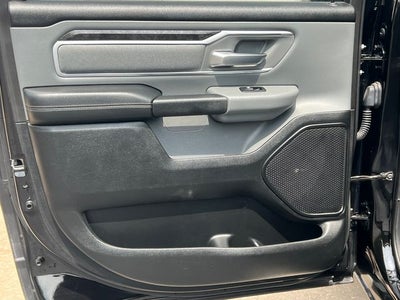 2020 RAM 1500 Big Horn Crew Cab 4x4 5'7' Box