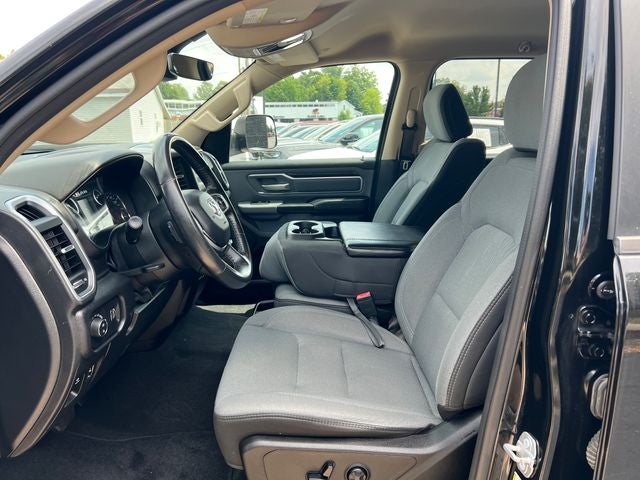 2020 RAM 1500 Big Horn Crew Cab 4x4 5'7' Box