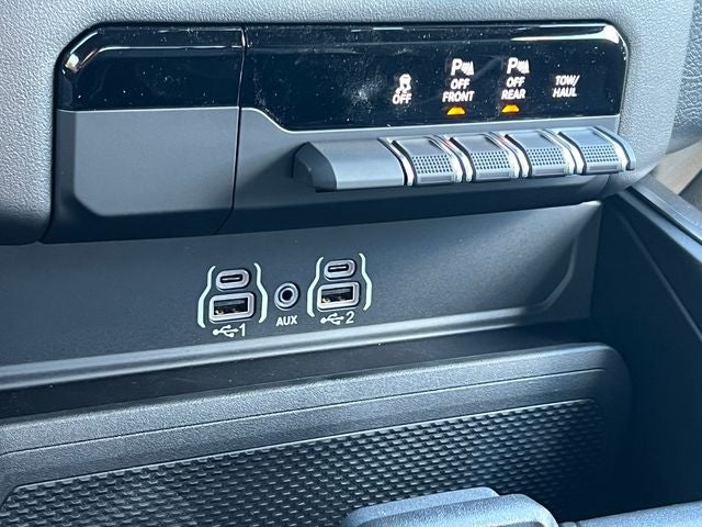 2027 RAM Ram 1500 RAM 1500 BIG HORN CREW CAB 4X4 5'7' BOX