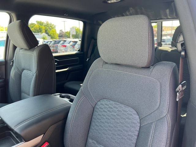 2027 RAM Ram 1500 RAM 1500 BIG HORN CREW CAB 4X4 5'7' BOX
