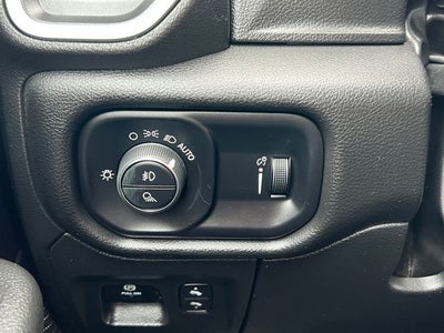 2023 RAM 1500 Big Horn Crew Cab 4x4 5'7' Box