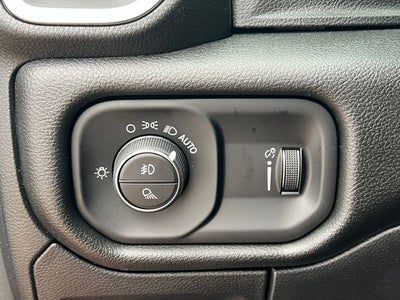 2026 RAM Ram 1500 RAM 1500 EXPRESS CREW CAB 4X4 5'7' BOX