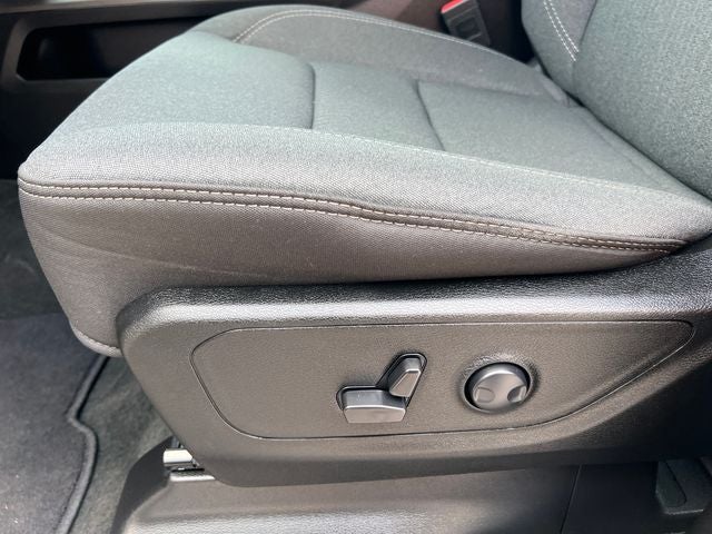 2023 RAM 1500 Big Horn Quad Cab 4x4 6'4' Box