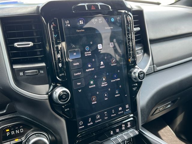 2023 RAM 1500 Big Horn Quad Cab 4x4 6'4' Box